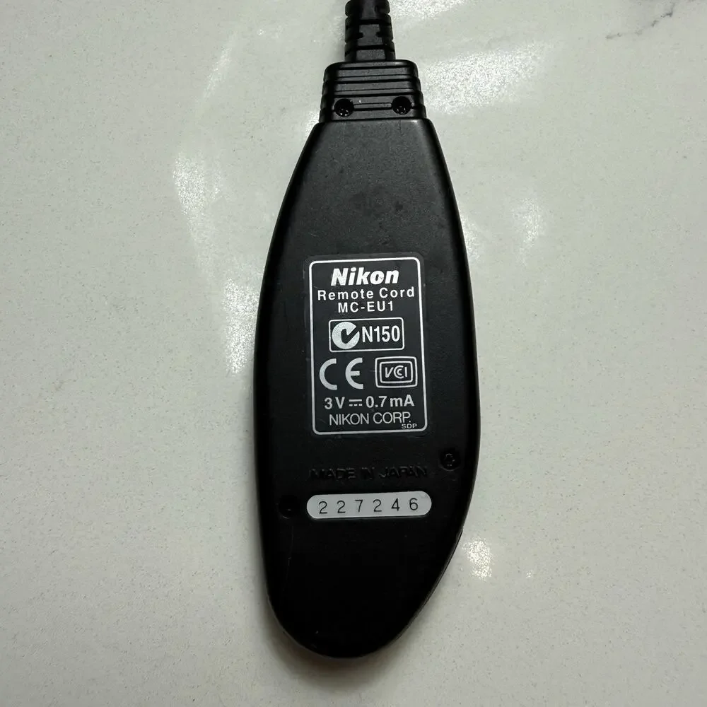 Nikon MC-EU1 Remote Release Cord Coolpix 990 4300 4500 5000 5700 8700 Cameras